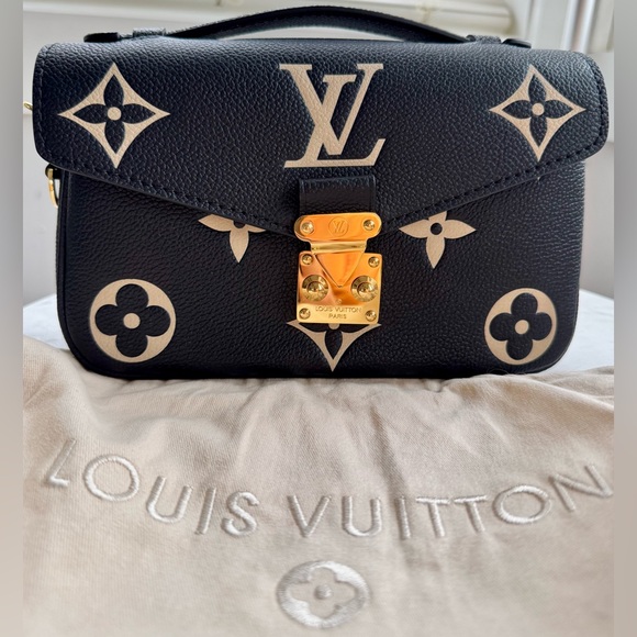Louis Vuitton Bag - Picture 2 of 12